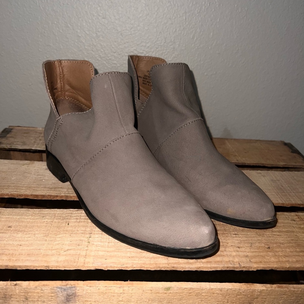Women’s Lucky Brand Leather Booties size 7.5